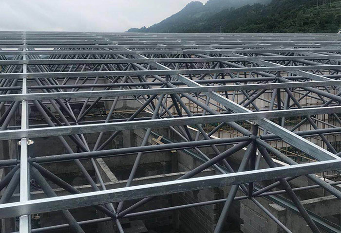 临湘仁怀冠英学校艺体楼网架